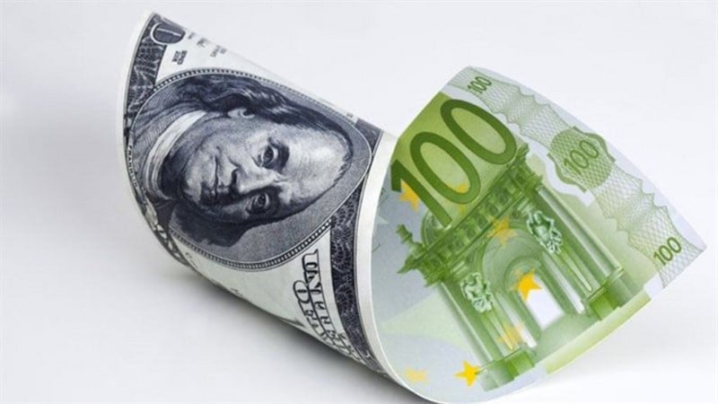 Аналитические обзоры Форекс: EUR/USD: доллар водит евро за нос, угрожая отправить его под откос