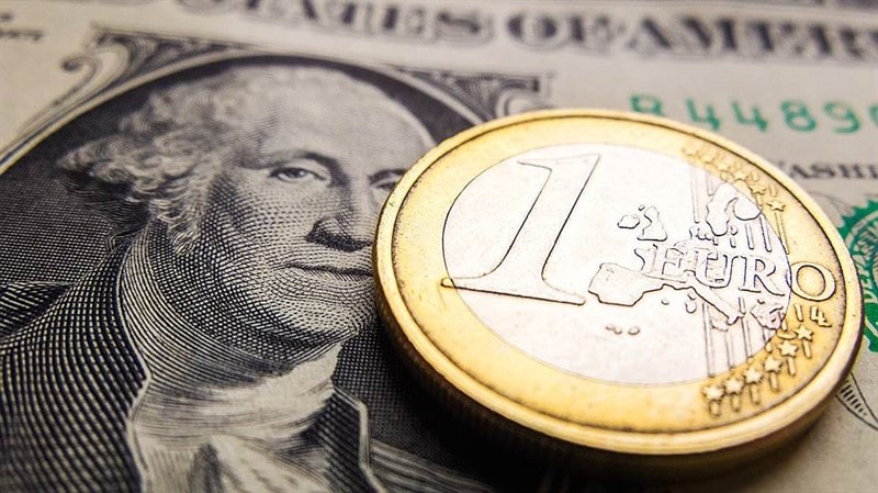 Аналитические обзоры Форекс: EUR/USD: хотя рынок расстилает перед евро красную дорожку, доллар еще может подставить ему подножку