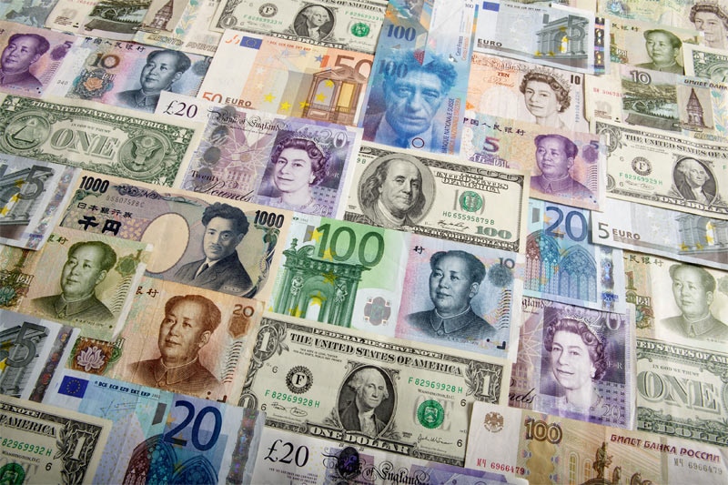 Доллар снижается к большинству валют после активного роста накануне От IFX