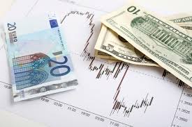 Курс евро к доллару рискует достичь новых минимумов, говорят Barclays и JP Morgan