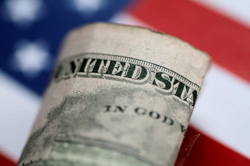 Средний курс доллара США со сроком расчетов "завтра" по итогам торгов составил 59,7703 руб. От IFX