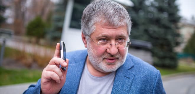Коломойский отказался комментировать "глупости" о лишении гражданства