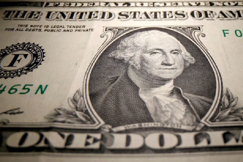 Средний курс доллара США со сроком расчетов "завтра" по итогам торгов составил 60,9476 руб. От IFX