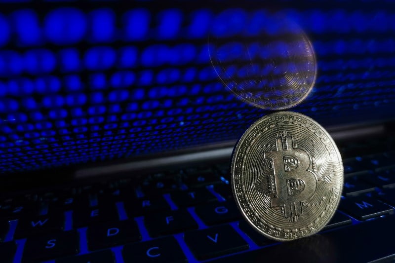 Взлом криптобиржи на $28 млн: новости крипторынка От Investing.com
