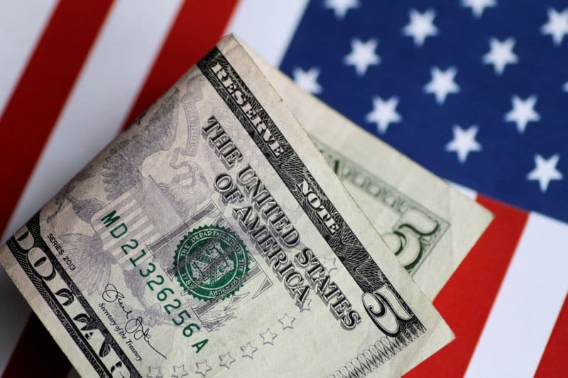 Средний курс доллара США со сроком расчетов "сегодня" по итогам торгов составил 62,2085 руб. От IFX