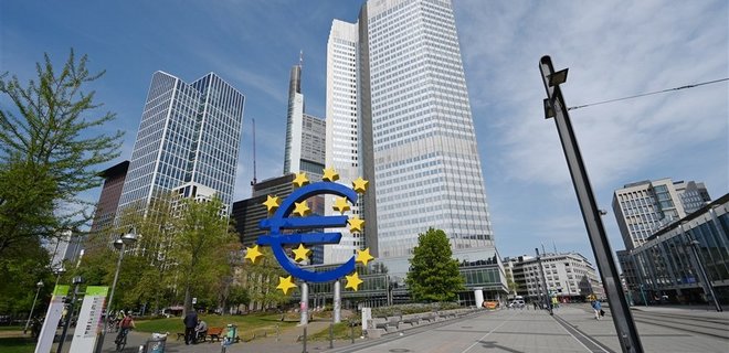 Экономический рост еврозоны снизился до нуля, но рецессии удалось избежать