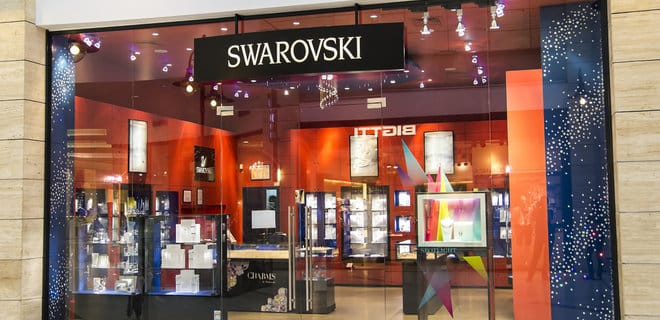 Swarovski планирует полностью выйти из России, год назад компания приостановила бизнес