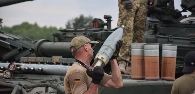 ЕС начал реализацию плана закупки боеприпасов для Украины: выделен 1 млрд евро