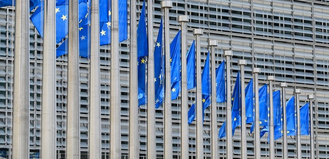 Евросоюз собрался ограничить экспорт в страны, которые помогают РФ обходить санкции – FT