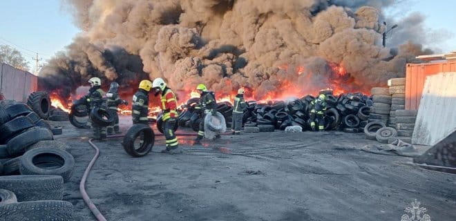 В Подмосковье произошел мощный пожар, горит цех по утилизации отходов – фото, видео