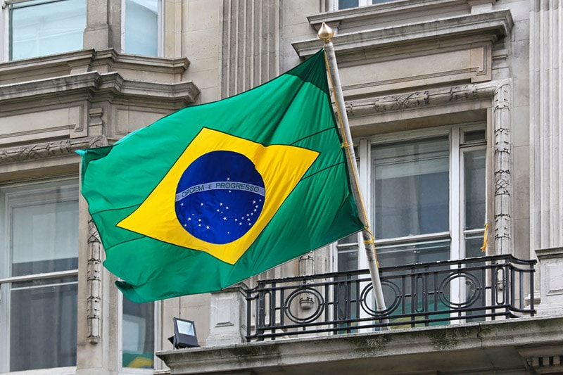 Бразилия привлекла Visa и Microsoft для создания криптовалюты От Investing.com